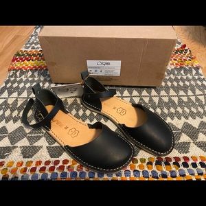 Crupon Handmade Sandals Leather Flats Black 6.5 / 36
